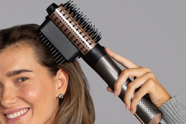 One Dry &amp; Style Digital Haartrockner für das Salon Blowout zu Hause
