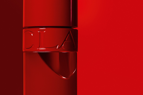 Zum Jubliäum kleidet sich Lip Comfort Oil in Iconic Red