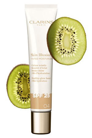 Die Formel des Tinted Moisturizer enthält biologischen Kiwi-Extrakt, der zur Zellernährung beiträgt Die Formel des Tinted Moisturizer enthält biologischen Kiwi-Extrakt, der zur Zellernährung beiträgt