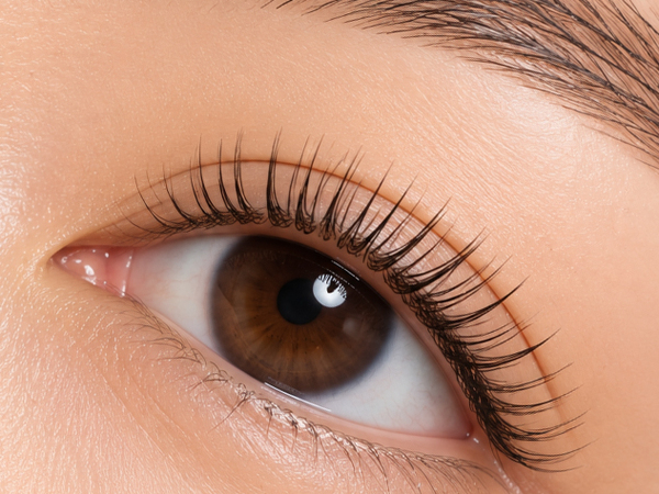 Korean Lash Lift verspricht maximalen Schwung der natürlichen Wimpern