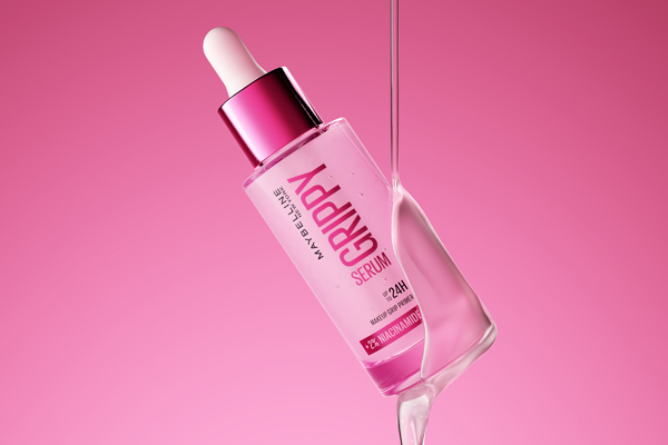 Der neue Grippy Serum Primer von Maybelline New York verbindet zwei Welten: die Leichtigkeit eines Serums mit der Haftkraft eines professionellen Primers.