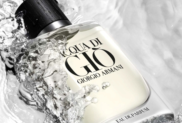 Acqua di Gio Eau de Parfum - eine spritzig grüne Mischung von hypnotischer Faszination