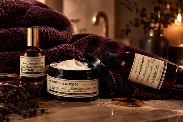 Unser Lieblingsduft für den Herbat heißt Black Pepper, Vetiver, Neroli, Amber
