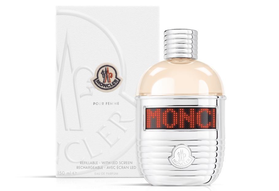 Der Flakon von Moncler Pour Femme erinnert an eine Feldflasche Der Flakon von Moncler Pour Femme erinnert an eine Feldflasche