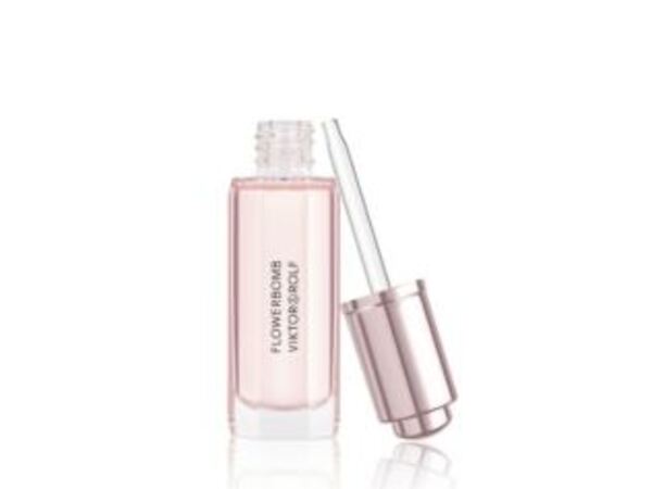 Blumenregen by Viktor&Rolf