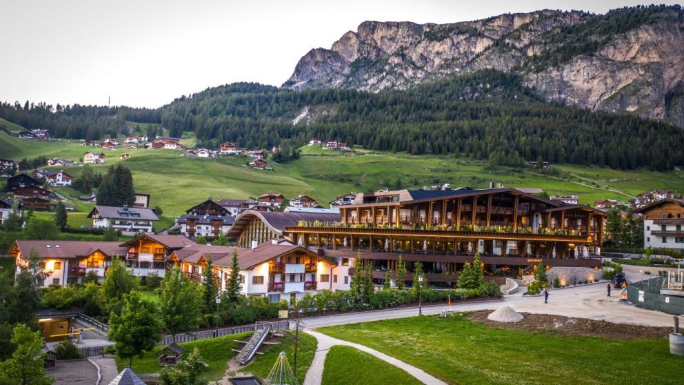 Granbaita dolomites