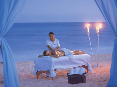 Dreams Spa & Resort Strandmassage Dreams Spa & Resort Strandmassage