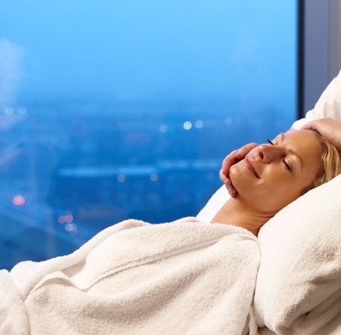 Clarins Treatments in der beauty lounge Düsseldorf Clarins Treatments in der beauty lounge Düsseldorf