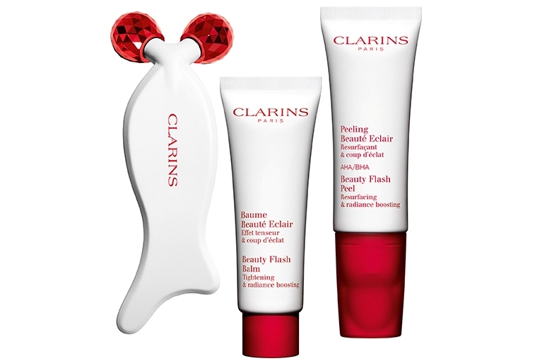Das Clarins Trio für mehr Ausstrahlung und straffere Gesichtszüge Das Clarins Trio für mehr Ausstrahlung und straffere Gesichtszüge