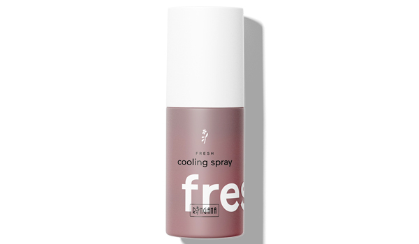 Für den Extra-Frischekick den FRESH cooling spray vor Gebrauch einfach in den Kühlschrank geben. Für den Extra-Frischekick den FRESH cooling spray vor Gebrauch einfach in den Kühlschrank geben. 