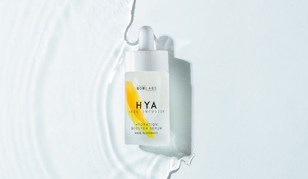WOWLABS "HYA Aloe Infusion Hydration Booster Serum" wirkt dank der Kombination aus Aloe Vera Extrakt und Hyaluronsäure wie ein sofortiger Booster, der die Haut spürbar und langanhaltend mit Feuchtigkeit versorgt WOWLABS "HYA Aloe Infusion Hydration Booster Serum" wirkt dank der Kombination aus Aloe Vera Extrakt und Hyaluronsäure wie ein sofortiger Booster, der die Haut spürbar und langanhaltend mit Feuchtigkeit versorgt