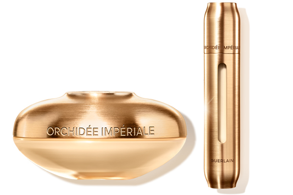 Orchidée Impériale Gold Nobile bietet dank der außergewöhnlichen Potenzierung der Gold-Nobile-Orchidee einen verstärkten Verjüngungseffekt, der die sichtbaren Anzeichen der Jugend und des Lichts der Haut verbessert. Orchidée Impériale Gold Nobile bietet dank der außergewöhnlichen Potenzierung der Gold-Nobile-Orchidee einen verstärkten Verjüngungseffekt, der die sichtbaren Anzeichen der Jugend und des Lichts der Haut verbessert.