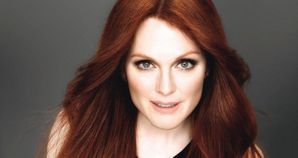 Julianne Moore für Age Perfect Zell-Renaissance von L'Oreal Paris