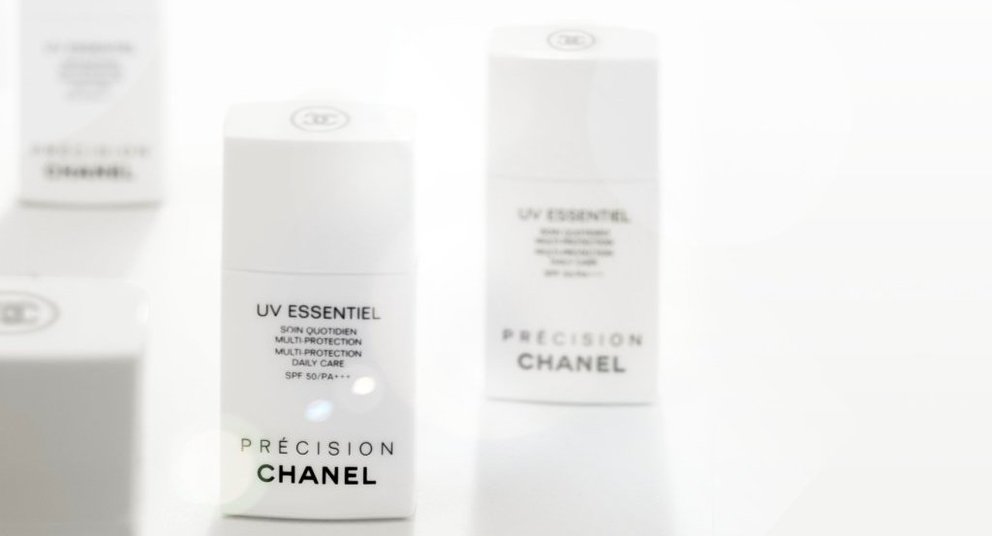 Chanel UV Essentiel Chanel UV Essentiel