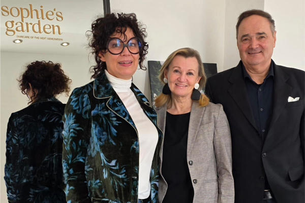 Barbara Sandner-Troll, Helga Fiala und Dr. Sven Gohla 