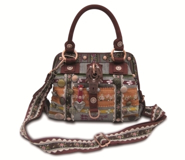 George Gina &amp; Lucy Wiesntasche 2009