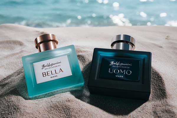 Mit dem neuen Duft-Duo BELLA MARE und UOMO MARE fängt Baldessarini Fragrances die Essenz einer mediterranen Romanze ein