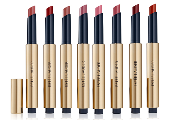 Estée Lauder Pure Color Melt-On Glosstick gibt es in acht edlen Farbtönen 