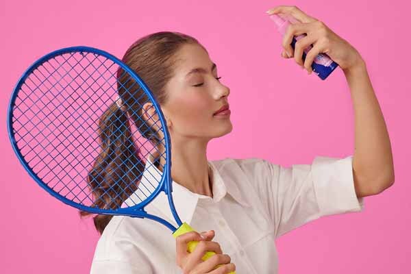 . Ob bei Hautunreinheiten, Rötungen, Irritationen, nach der Rasur, dem Waxing oder einfach als präventiver Frische-Boost im stressigen Alltag  der HOCl Spray ist der neue First Step in jeder Skincare-Routine