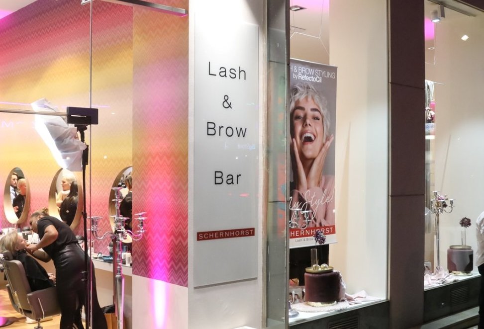 Salon Schernhorst mit Lash + Brow Bar Salon Schernhorst mit Lash + Brow Bar