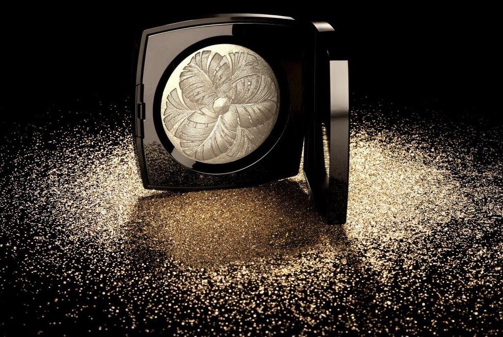 Chanel Camelia de Plumes Chanel Camelia de Plumes