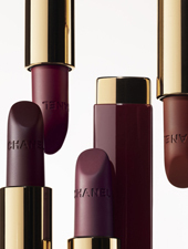 Rouge Allure Velvet in Rouge Noir