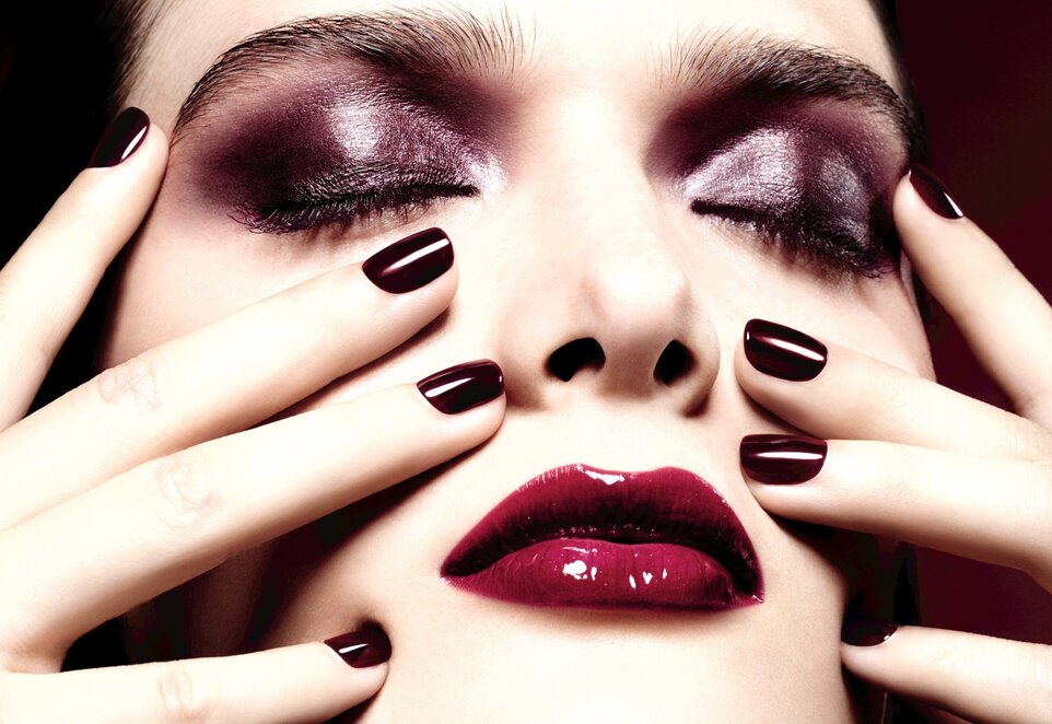 Chanel Rouge Noir Absolument