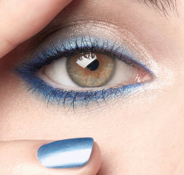 Dive into the Blue - die erste Makeup Kollektion von Valentina Li